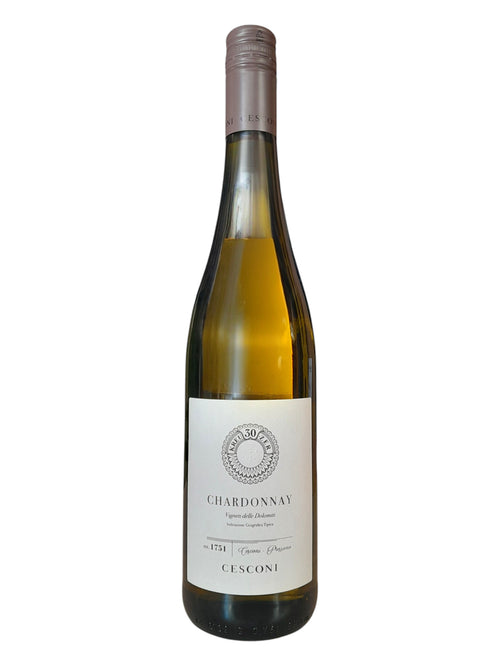 Bottiglia di vino bianco trentino biologico IGT Chardonnay di Cesconi 