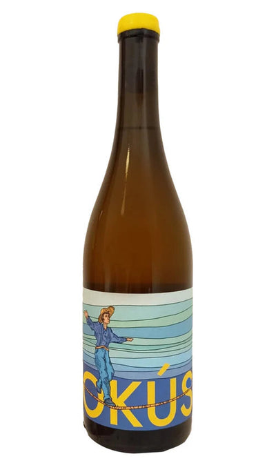 Bottiglia di vino bianco macerato friulano di Okus