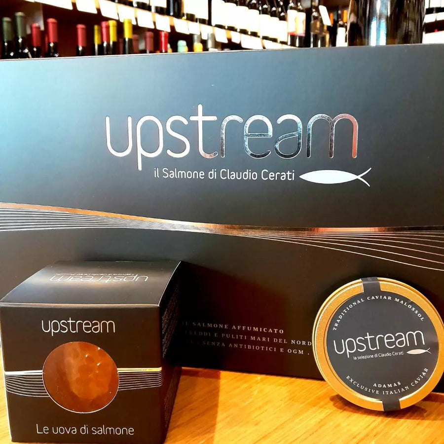 Upstream salmone affumicato, caviale, uova di salmone
